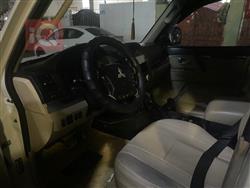 ميتسوبيشي باجيرو